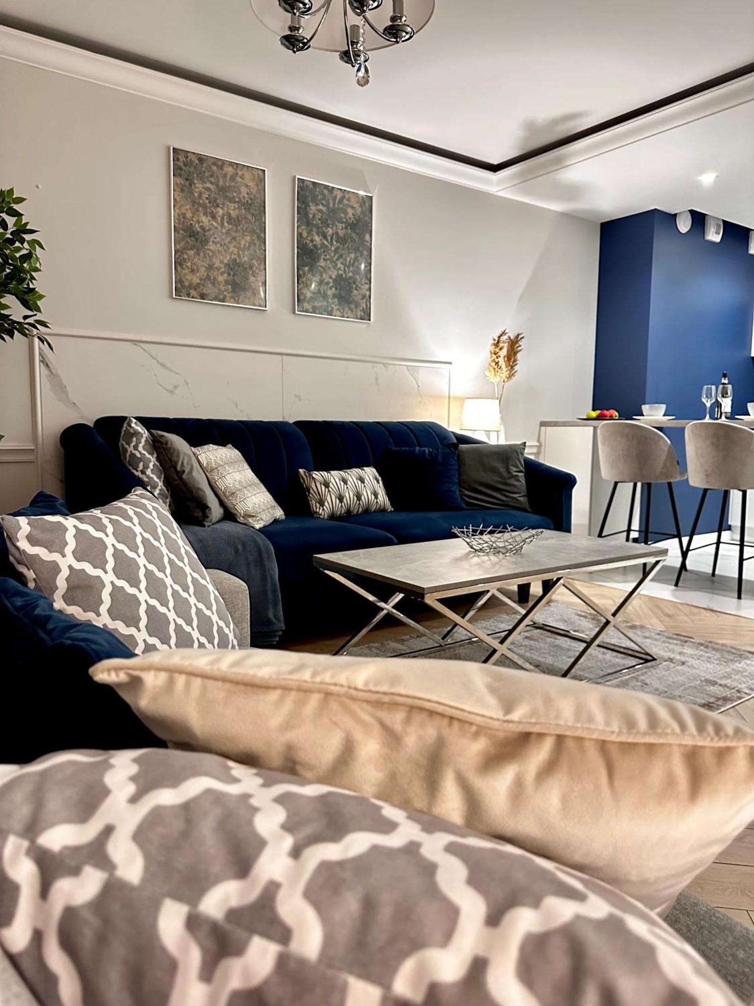 Apartamenty Kielce- Apartament Saphire Przy Zalew Kielecki, Faktura, Parking, Centrum Dış mekan fotoğraf