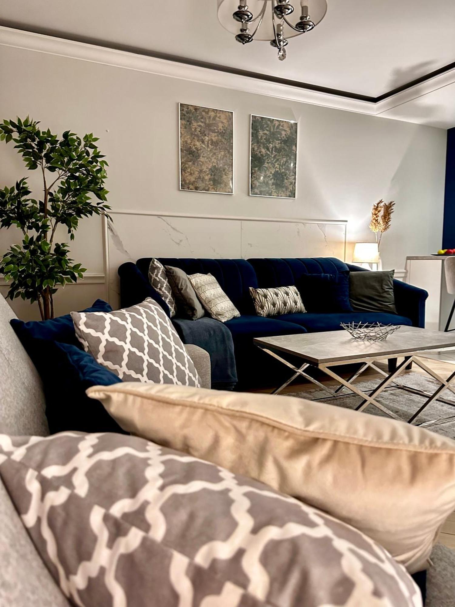 Apartamenty Kielce- Apartament Saphire Przy Zalew Kielecki, Faktura, Parking, Centrum Dış mekan fotoğraf