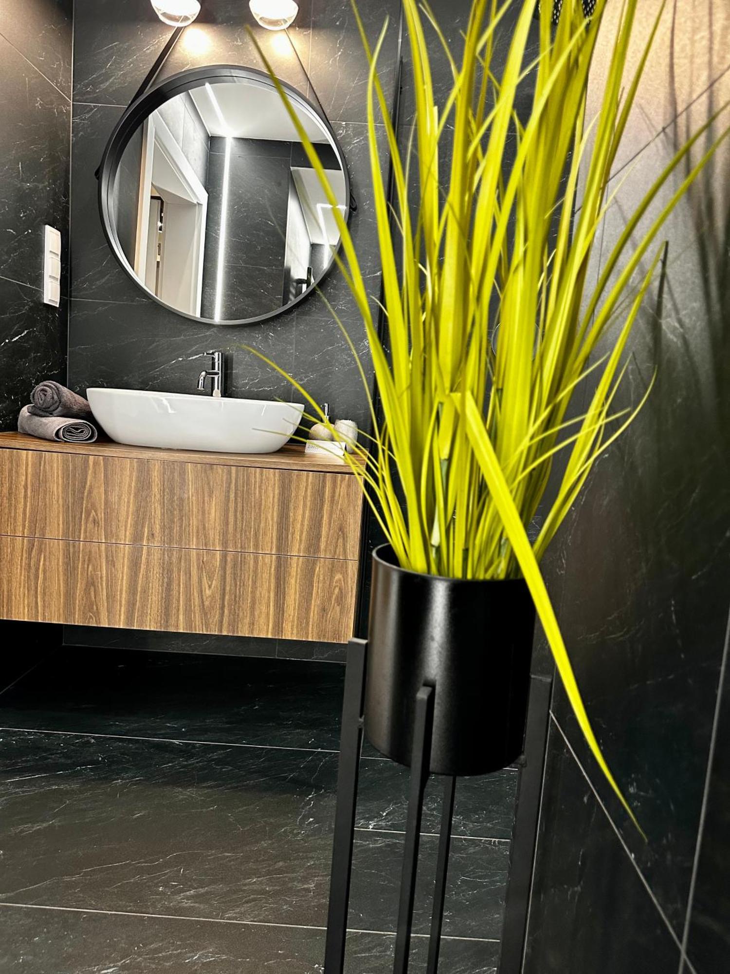 Apartamenty Kielce- Apartament Saphire Przy Zalew Kielecki, Faktura, Parking, Centrum Dış mekan fotoğraf